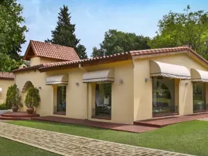 Altos de Belgrano Hotel Cabañas Golf y Spa