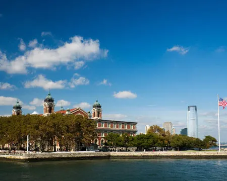 Courtyard Jersey City Newport Hotels in Jersey City