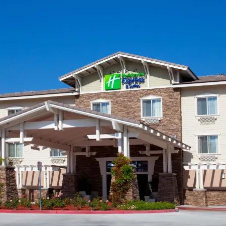 Holiday Inn Express & Suites SAN DIMAS by IHG