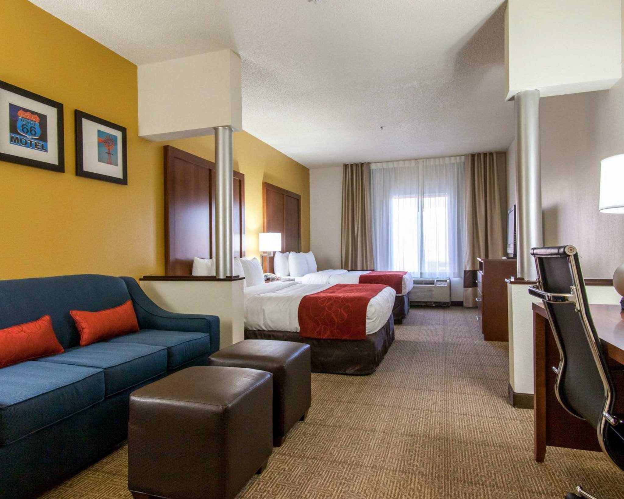 Comfort Suites Central / I-44