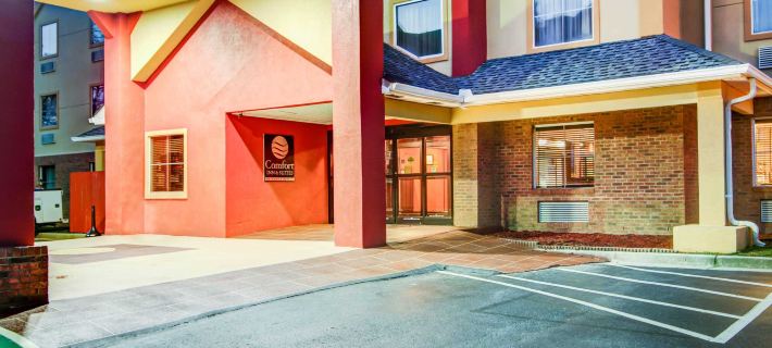 Comfort Inn & Suites Macon North I-75 Hotels in Bibb County