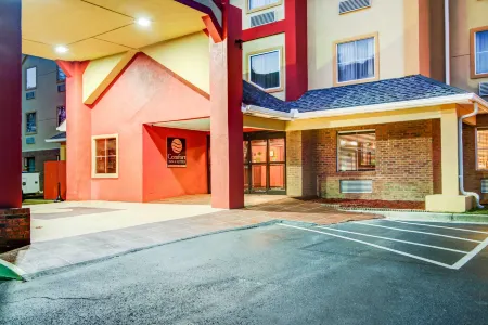 Comfort Inn & Suites Macon North I-75