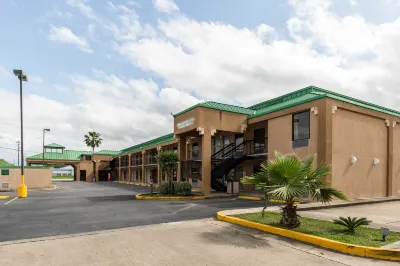 Quality Inn Hotels in Alexandria