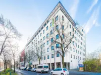 Holiday Inn Express Berlin City Centre Hotels in der Nähe von Checkpoint Charlie