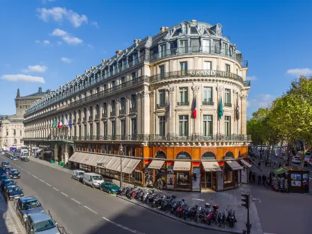 InterContinental Paris le Grand Отели рядом с достопримечательностью «Парк дэ Пранс»