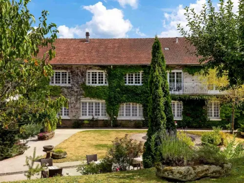 Logis la Thomasse Hotels in Marcoles