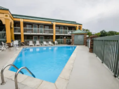 Quality Inn Hotels in Simpson County