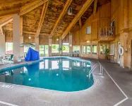 Quality Inn & Suites Hotels in Menomonie