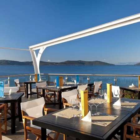 Hydra Beach Resort