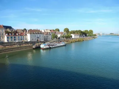 Kyriad Chalon Sur Saone Centre Hotel di Chalon-sur-Saone