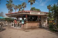 Isla Grand Beach Resort - bar