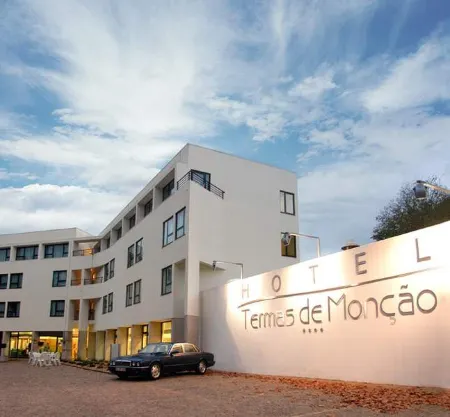 Hotel Bienestar Termas de Moncao Отели в г. Россаш