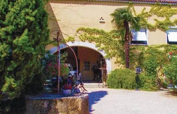 勒菲瑟澤 - 旅館