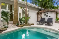 Cactus Rose Villa - Luxury Retreat with Pool
