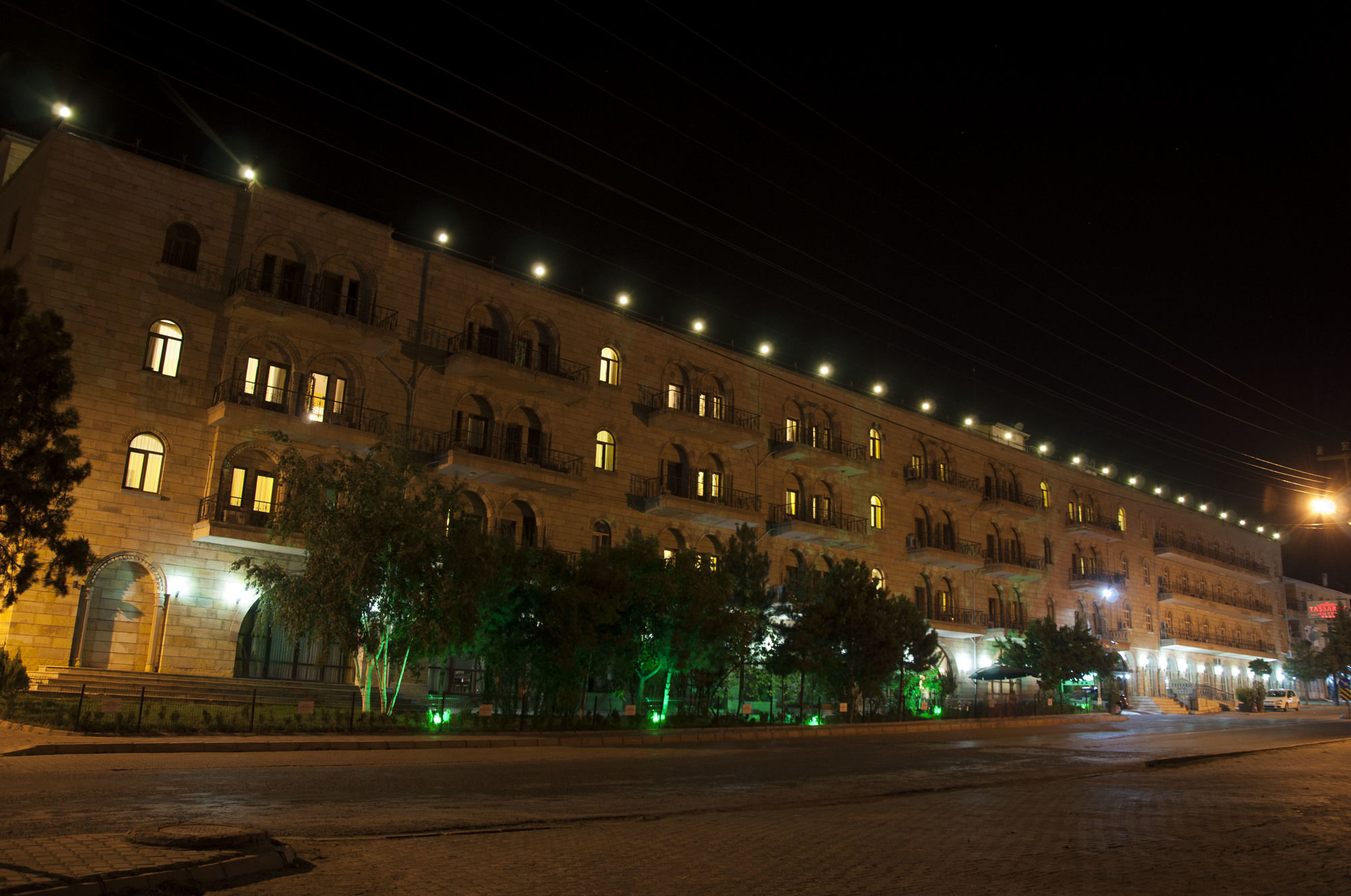 Tassaray Hotel