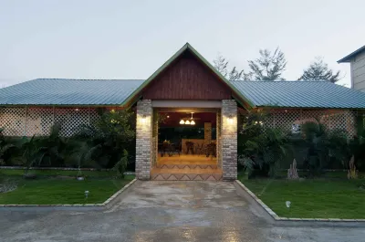 Kemael Hotel Отели в г. 