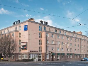 Tryp by Wyndham Bremen Airport