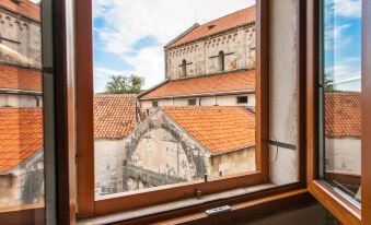 Vanjaka Bed and Breakfast - Housity
