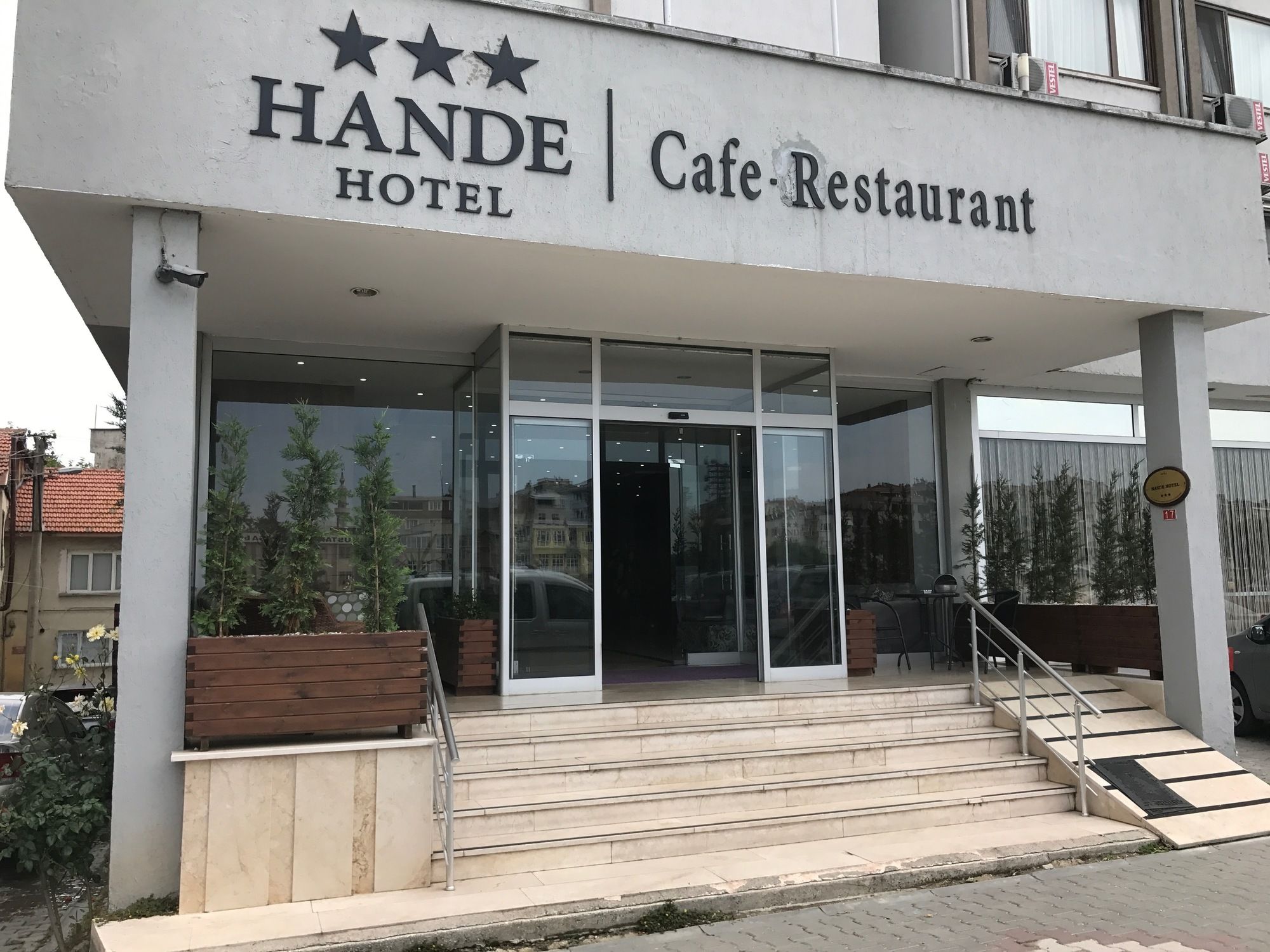 Hande Hotel