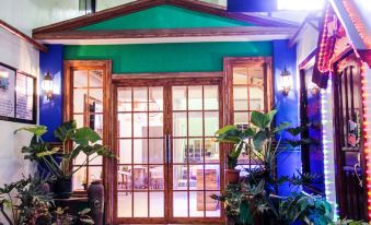 Time Travellers Hotel