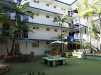 Boat Harbour Motel Hotel dekat Fresh on Crown Caffe