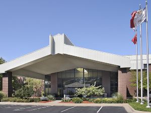 Ramada by Wyndham Bettendorf