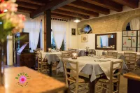 Bassarì Hotels in Province of Macerata