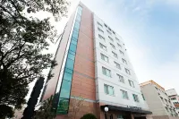 Hotel California Hotels in Seogwipo
