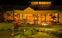 利隆圭十字路口飯店 Lilongwe Wildlife Centre附近的飯店