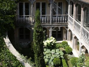 Hôtel, Restaurants & Spa Les Etangs de Corot - Maison Relais & Châteaux