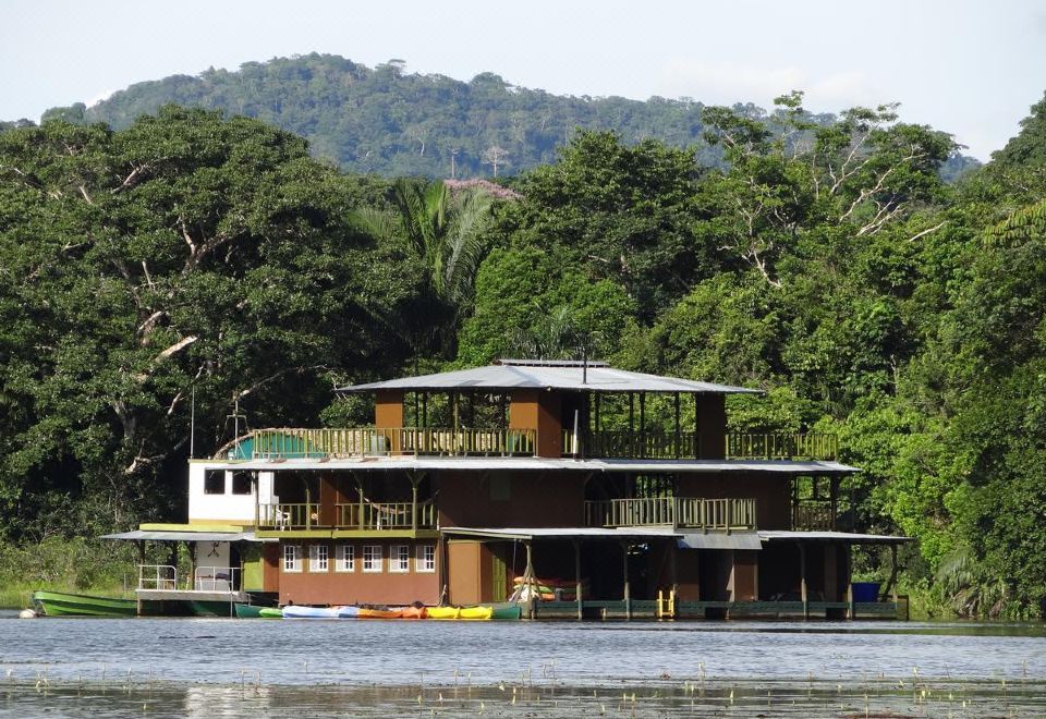 Jungle Land Panama Floating Lodge - All Inclusive-Corregimiento de  Cristobal Updated 2023 Room Price-Reviews & Deals | Trip.com