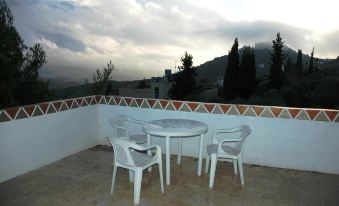 Al-Jabal Castle Hotel - Ajloun
