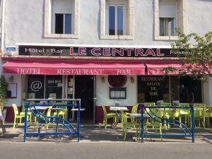 LE CENTRAL Hôtel Bar Restaurant