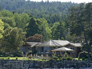 Galiano Oceanfront Inn & Spa