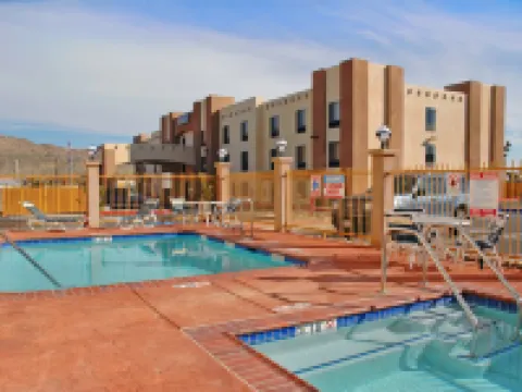 Spark by Hilton Yucca Valley Joshua Tree Hotels in Yucca Valley