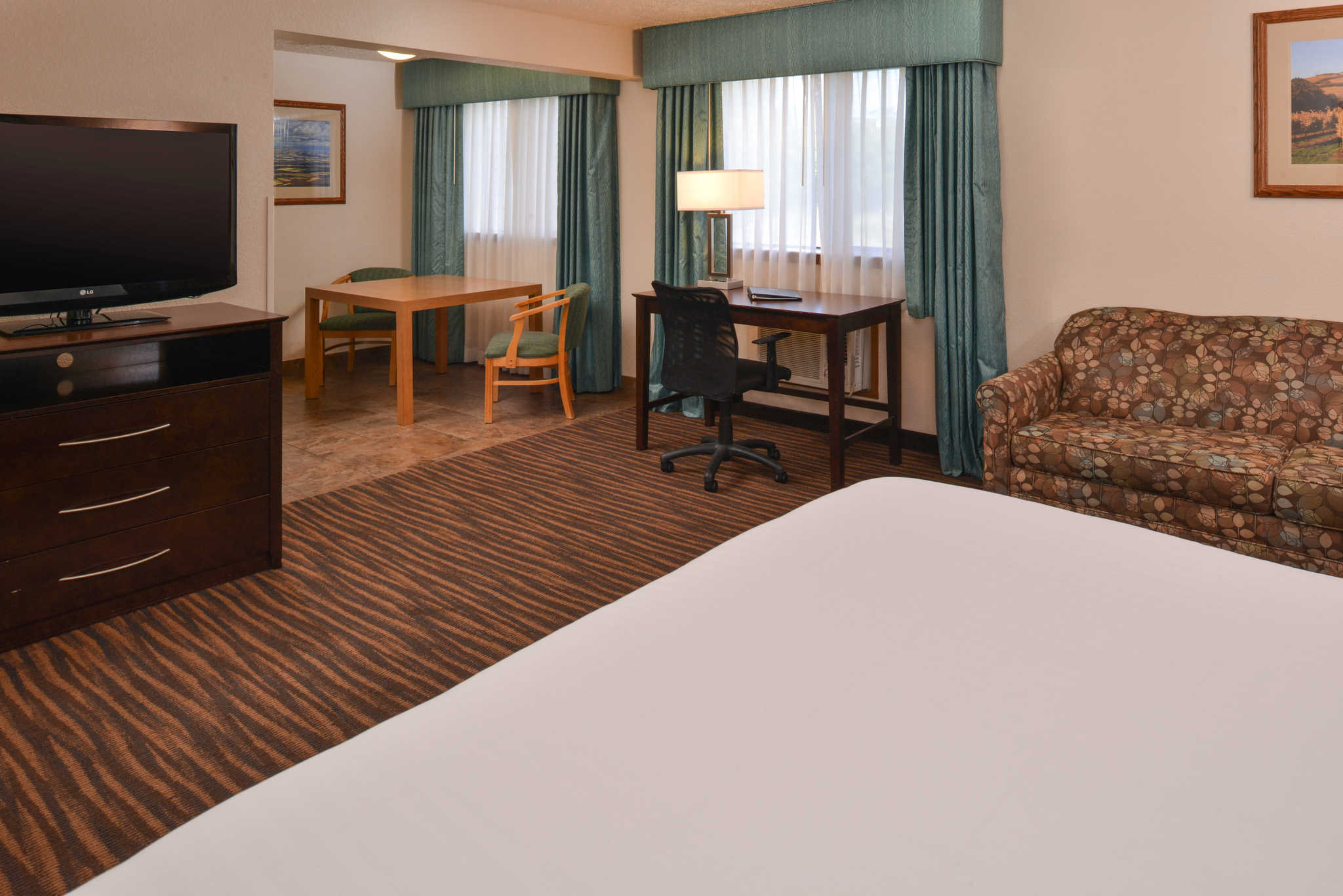 Quality Inn & Suites Downtown Walla Walla