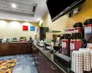 Comfort Suites - Desayuno