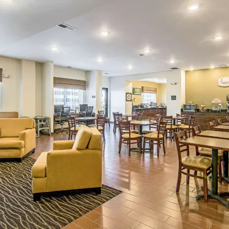 Sleep Inn & Suites West-Near Medical Center
