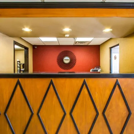 Rodeway Inn & Suites