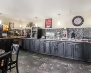 Econo Lodge Inn and Suites - Jackson - فطور