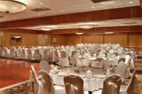 โรงแรม Mead Resorts & Conventions Center
