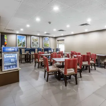 Comfort Inn & Suites