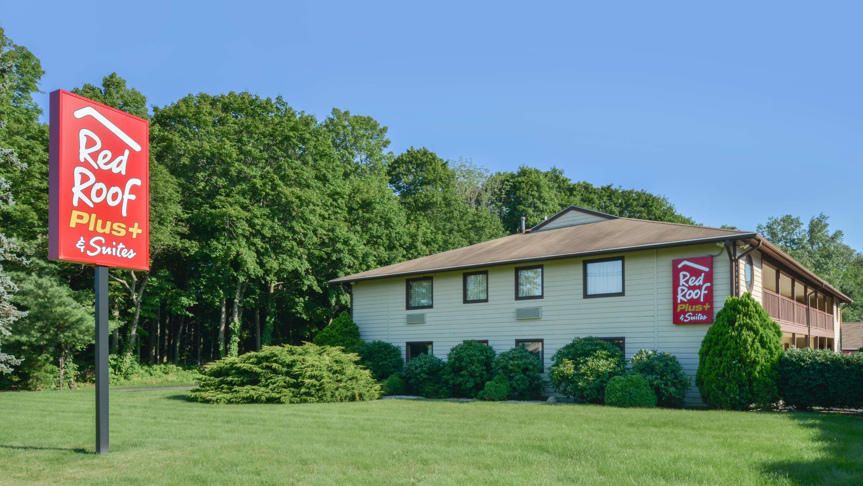 Red Roof Inn Plus+ & Suites Guilford