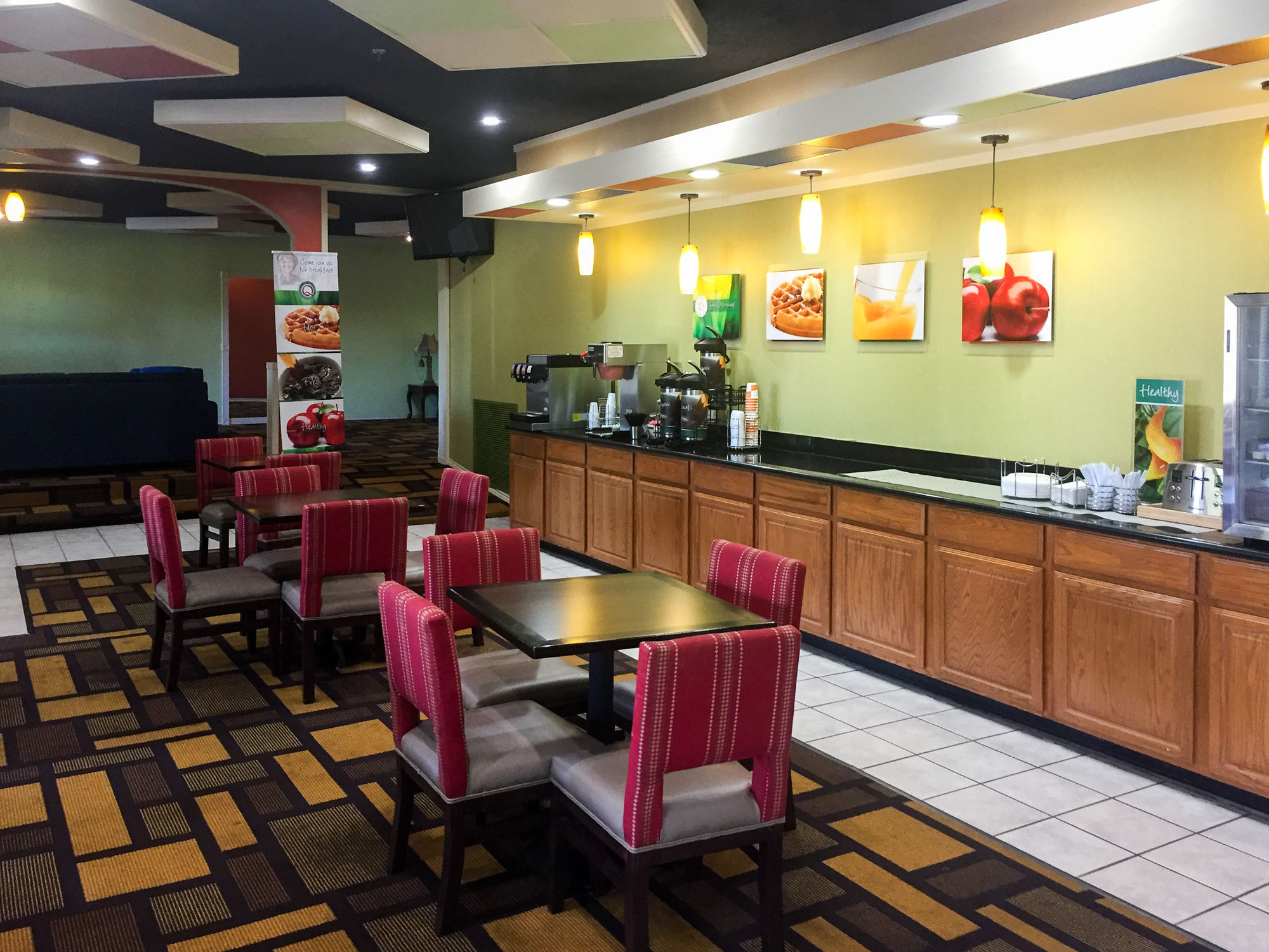 Quality Inn & Suites Lenexa Kansas City