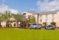 Fairfield Inn & Suites Jackson Airport Hotels near Bloomfield