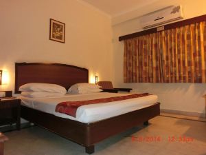 Hotel Thulashi Park