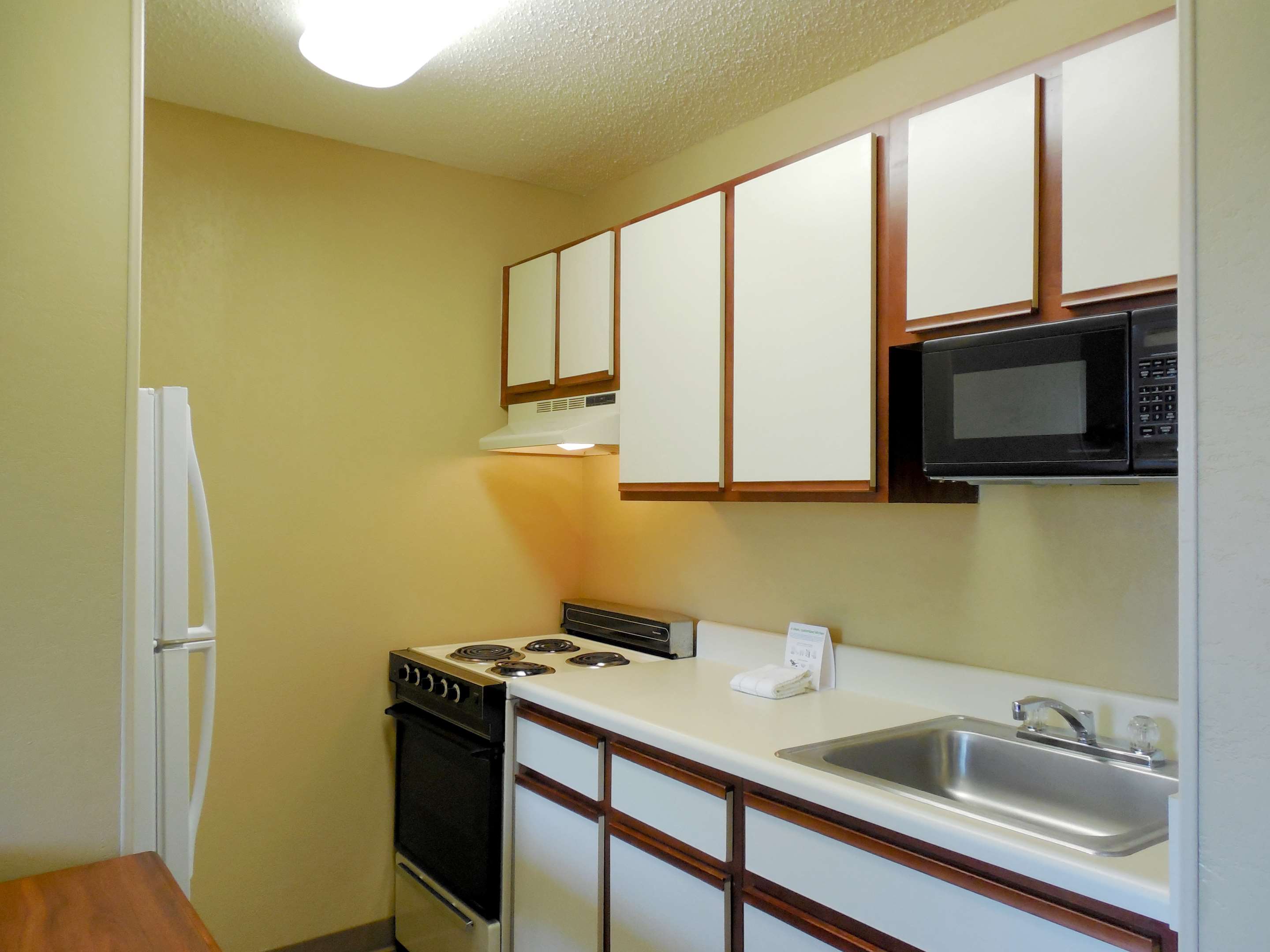 Extended Stay America Suites - Tulsa - Midtown