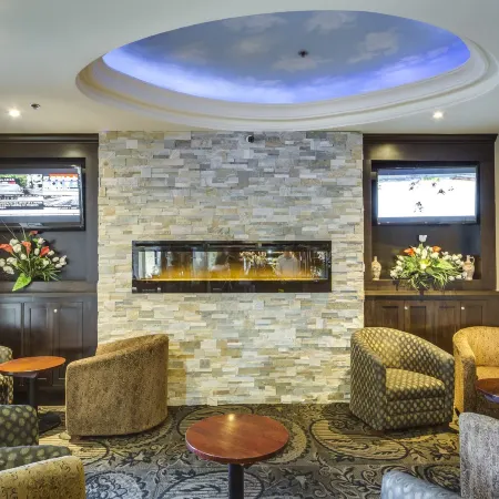 Monte Carlo Inn Vaughan Suites