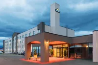 Days Inn by Wyndham Cranbrook Conference Centre Hotels near Cranbrook History Centre