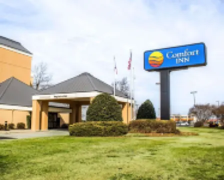 Comfort Inn Fayetteville Near Fort Bragg